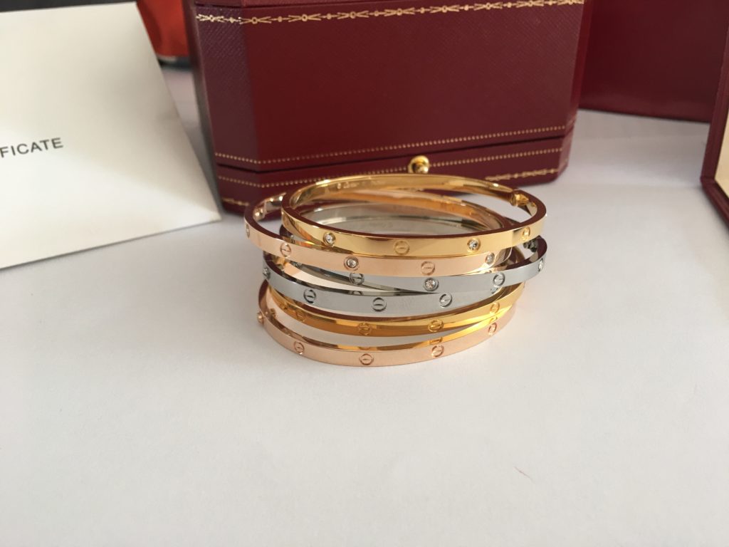 Cartier Love Bracelet SM Diamonds & Without Diamonds in yellow gold, pink gold and white gold