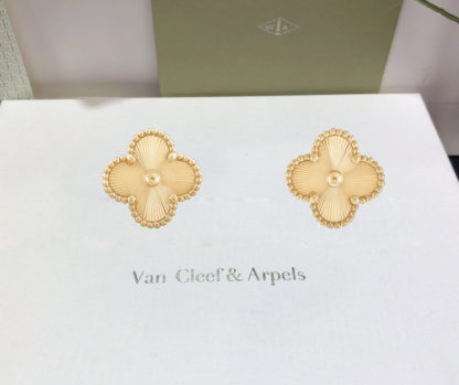 Van Cleef & Arpels Vintage Alhambra Earrings Yellow Gold VCARP3JL00