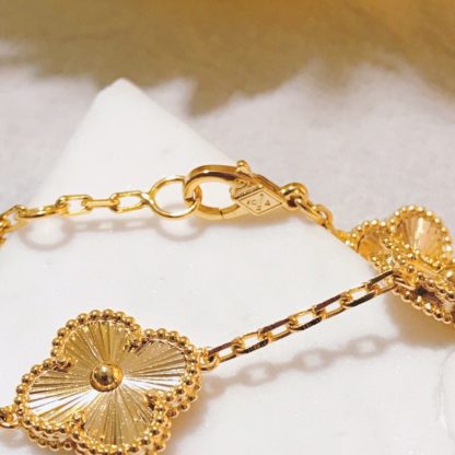 vintage alhambra bracelet, 5 motifs, yellow gold
