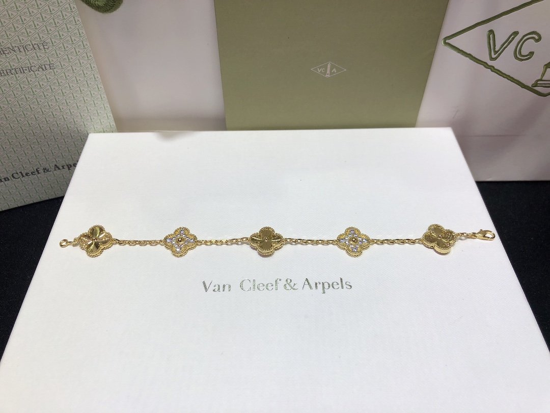 vintage alhambra bracelet 5 motifs yellow gold diamonds