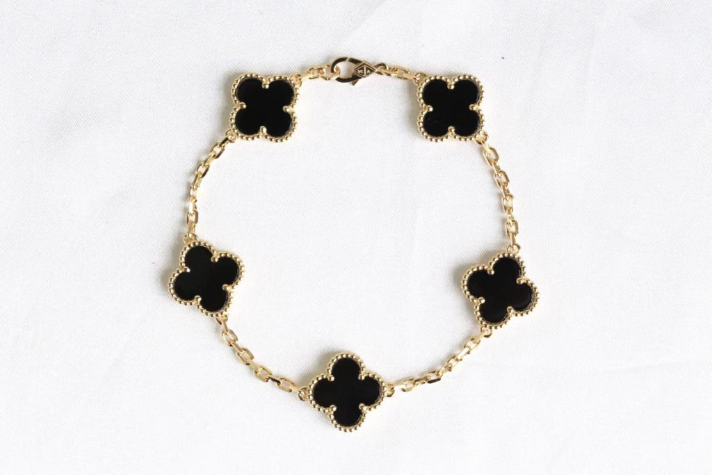 Vintage alhambra bracelet 5 motifs black onyx yellow gold