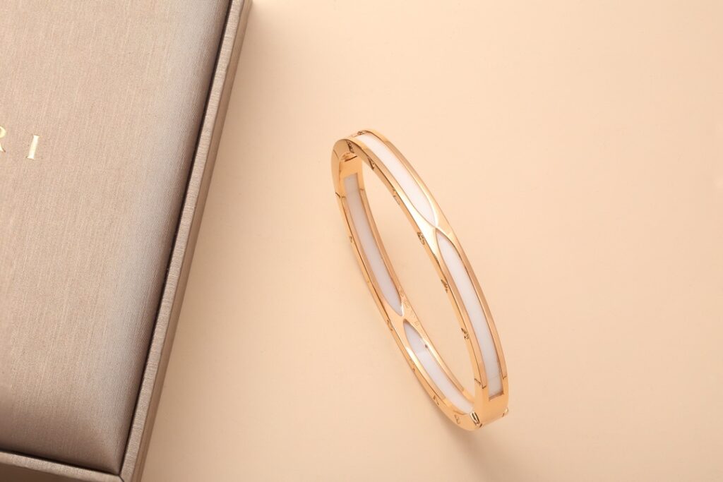 bvlgari B.zero1 bracelet rose gold with white ceramic