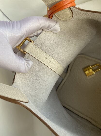 Hermes Picotin 22 Craie gold lock bag