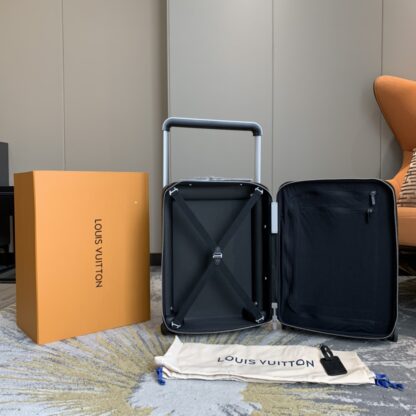 Louis Vuitton Horizon 55 Suitcases M20294