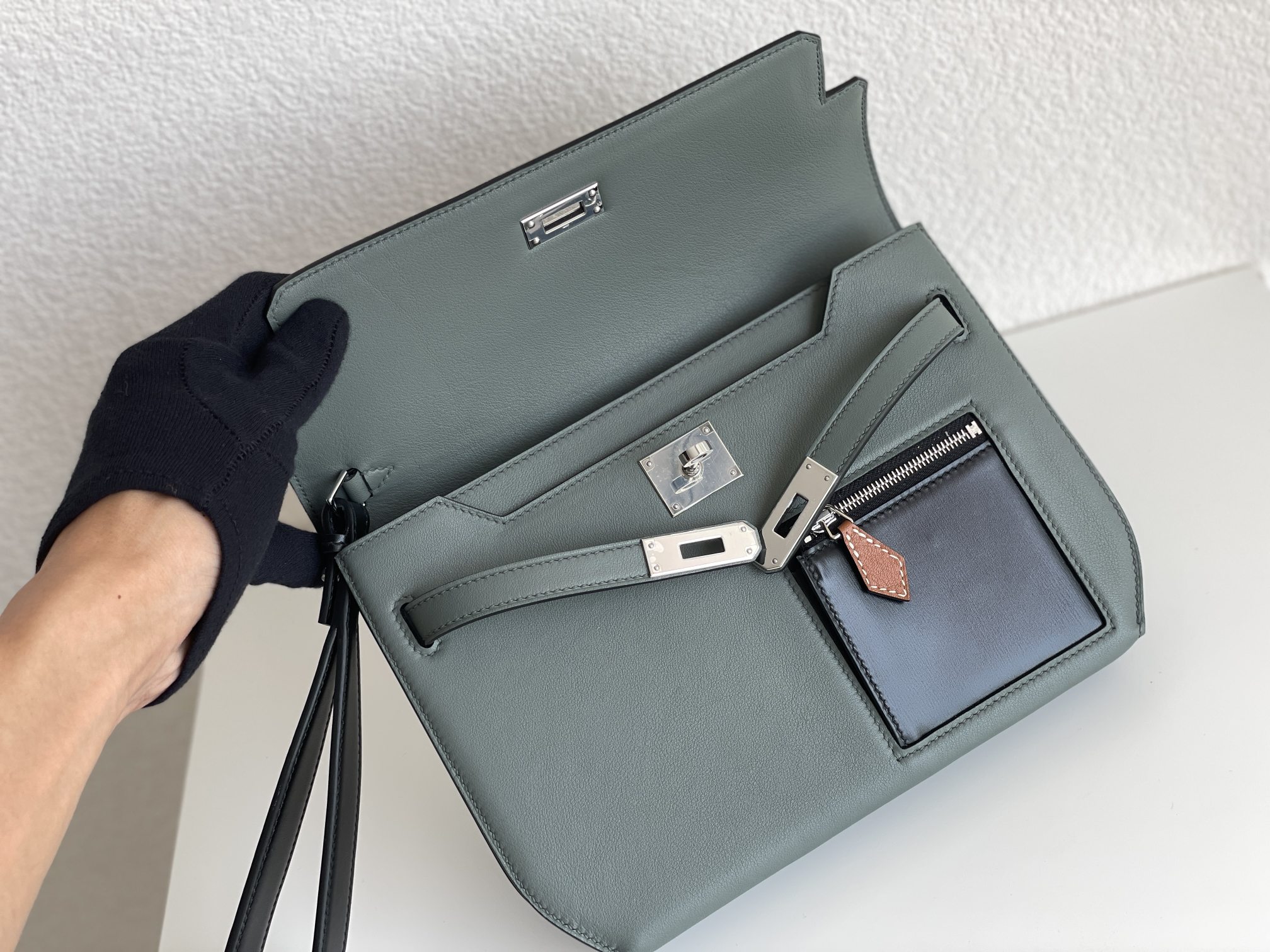 Hermes Vert Amande colormatic Kelly depeches 25 pouch