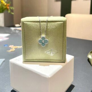 Van Cleef & Arpels 2022 Holiday Pendant Celadon Green Sevres Vintage Alhambra Diamond Necklace