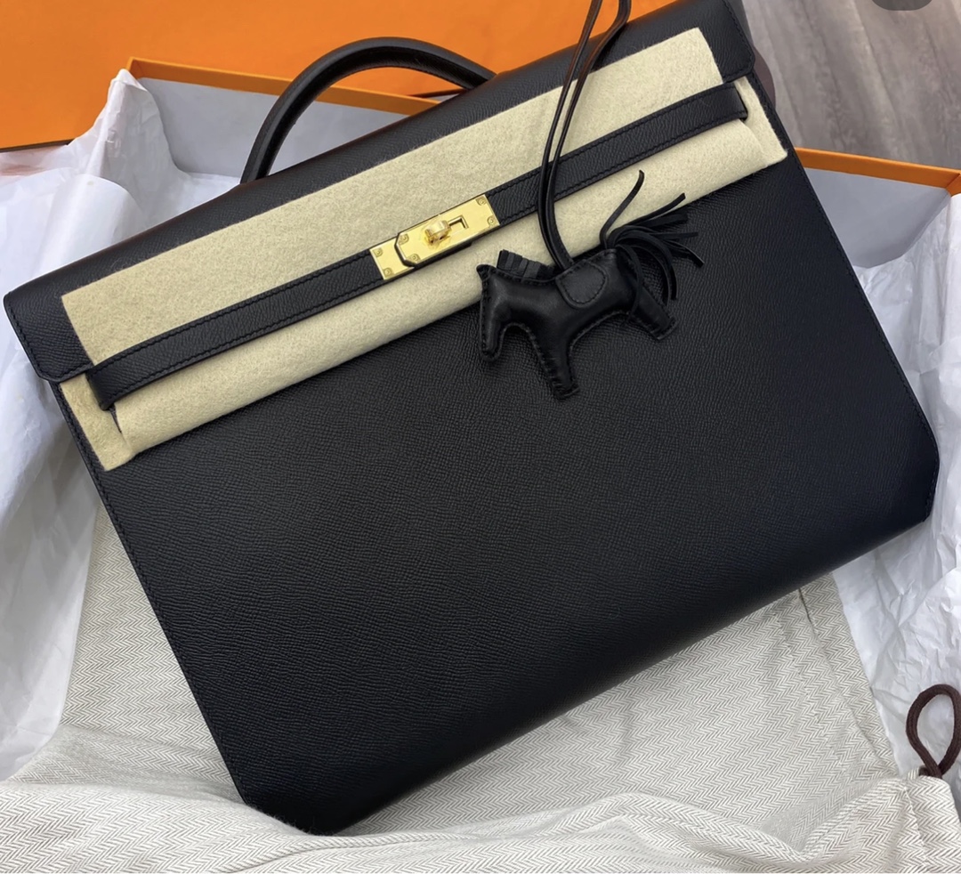 Hermes Kelly Brand new black gold hardware epsom Kelly Depeches 36 Briefcase